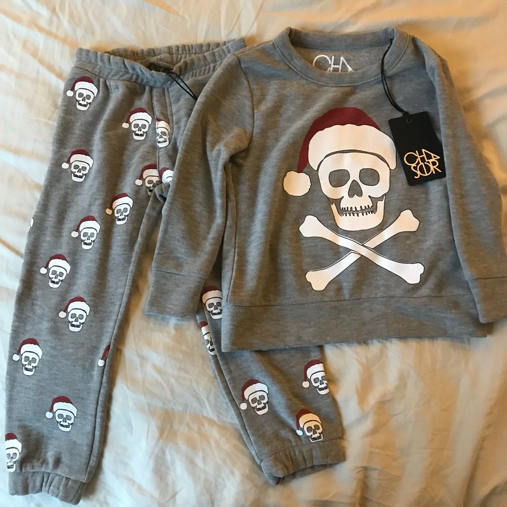 *New w/tags* Chaser Santa skull set